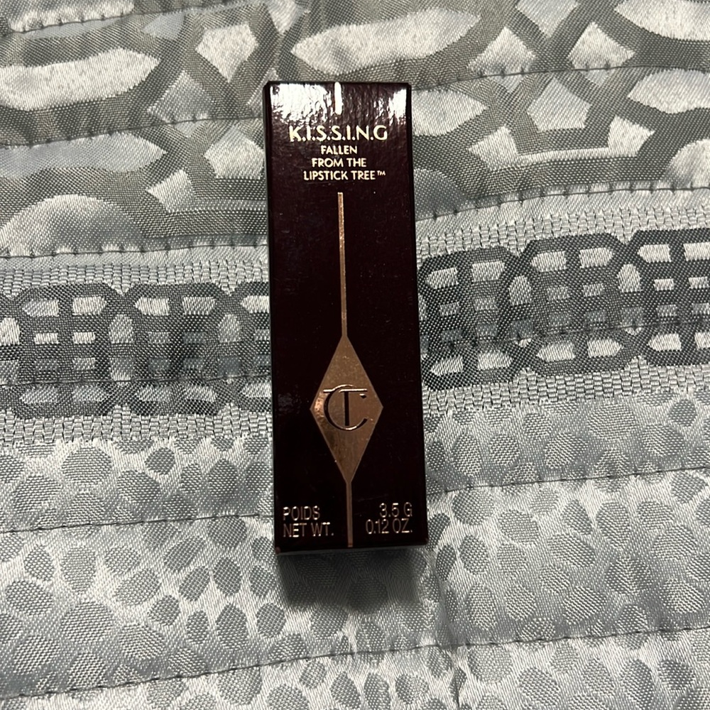 Charlotte Tilbury B*** Perfect